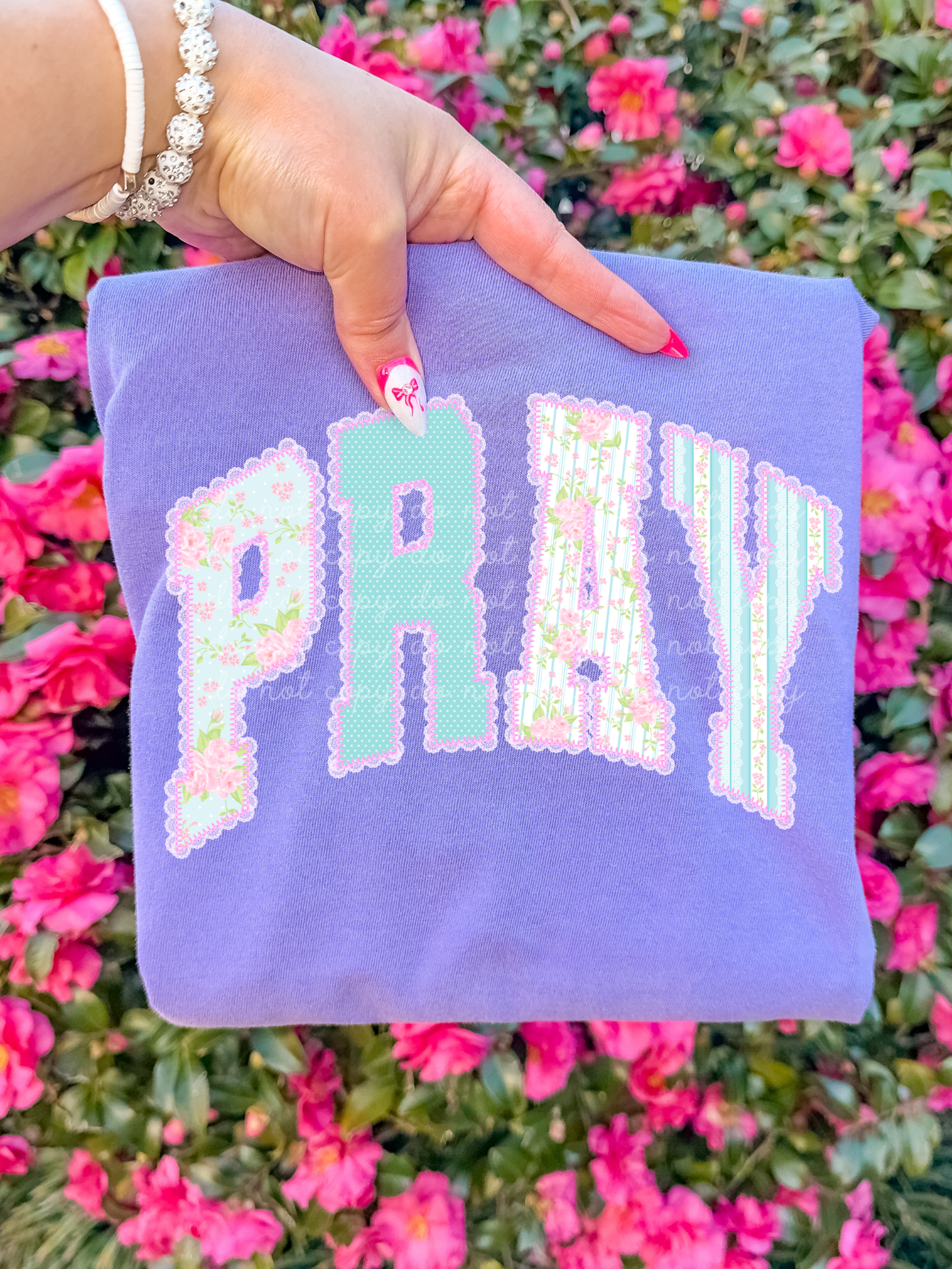 PRAY Tee