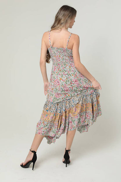 SPAGHETTI STRAP MAXI DRESS WITH TWIST FRONT
