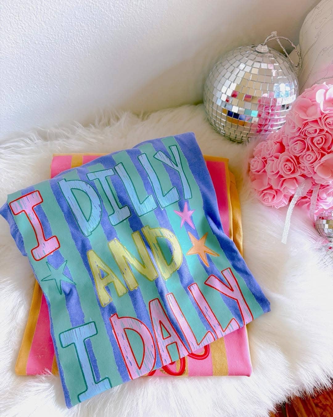 I Dilly & I Dally Tee